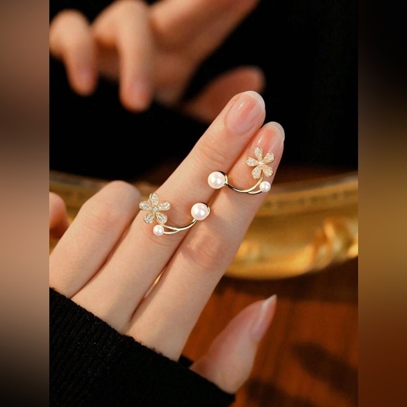 Elegant Gold and Silver Floral Pearl Earrings - Picture 5 of 6